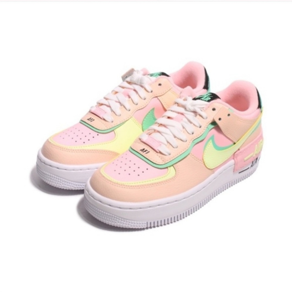 Nike WMNS Air Force 1 Shadow Arctic Punch